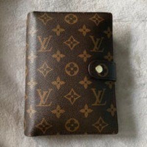 Louis Vuitton Agenda MM
